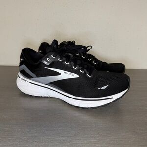 Brooks Ghost 15 Men’s Size 8.5 D Black White Athletic Running Walking Shoes